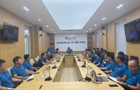CHI NHÁNH SKYPEC KHU VỰC MIỀN TRUNG TỔ CHỨC  SƠ KẾT THI ĐUA KHEN THƯỞNG 6 THÁNG ĐẦU NĂM 2025